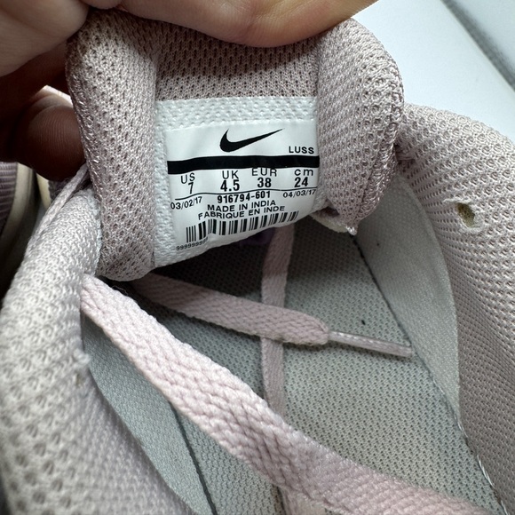 Women’s Nike Court Borough SE Trainers Sz 7 (38) - Picture 7 of 8